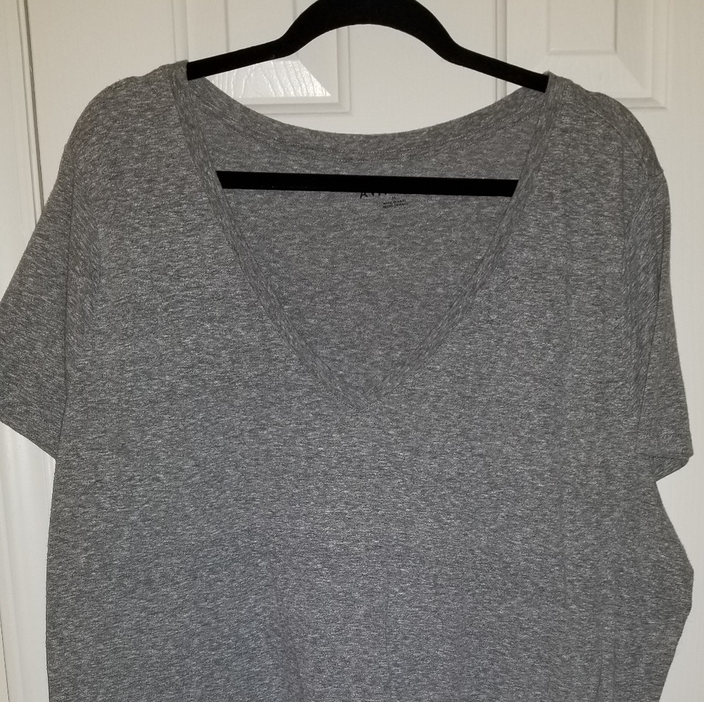 V neck t-shirt